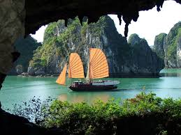 Sài Gòn - City Hà Nội - Hạ Long (Ngủ đêm trên Tàu vịnh Hạ Long)